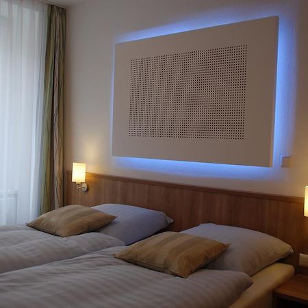 ברטן Hotel Rest Inn חדר תמונה