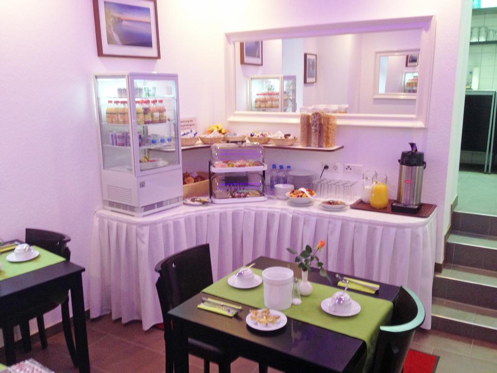 ברטן Hotel Rest Inn מראה חיצוני תמונה